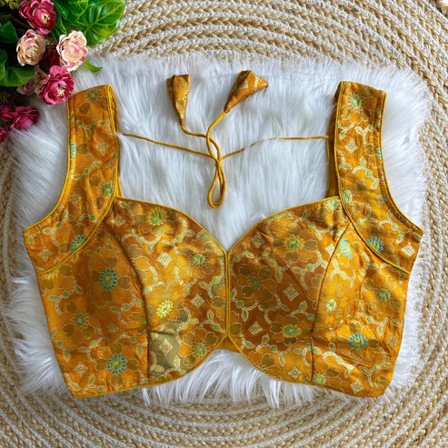 Mahira Jacquard Sleeveless Blouse