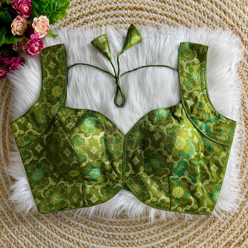 Mahira Jacquard Sleeveless Blouse