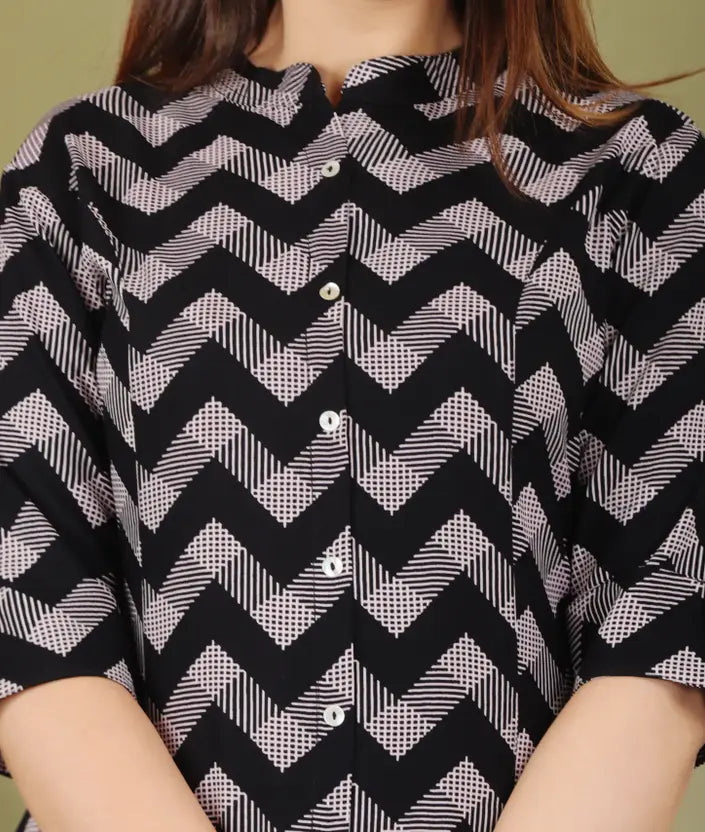 Sleek Black Printed Tunic-Top for Women
