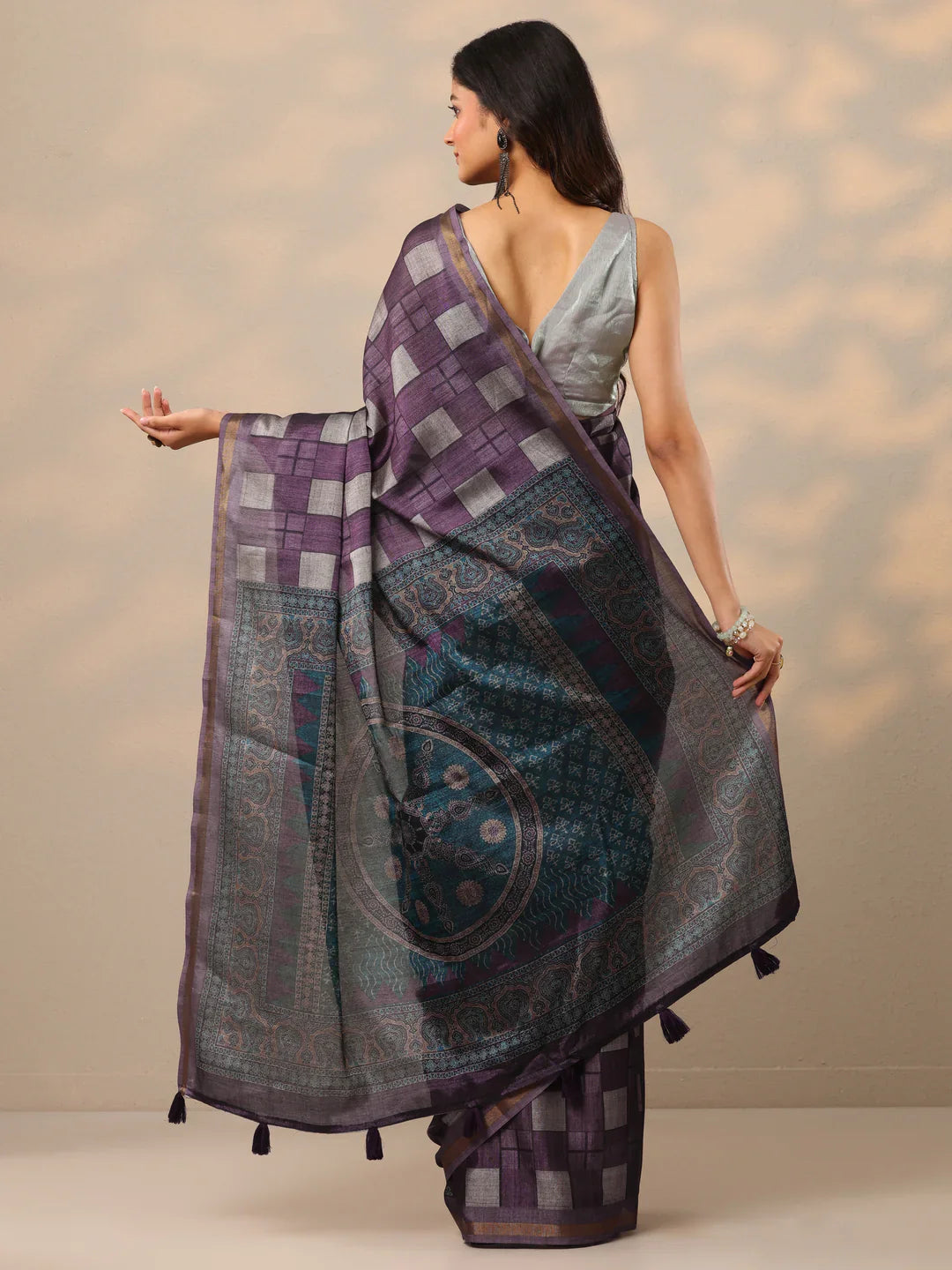 Wine Printed Cotton Blend Saree with Unstitched Blouse Piece